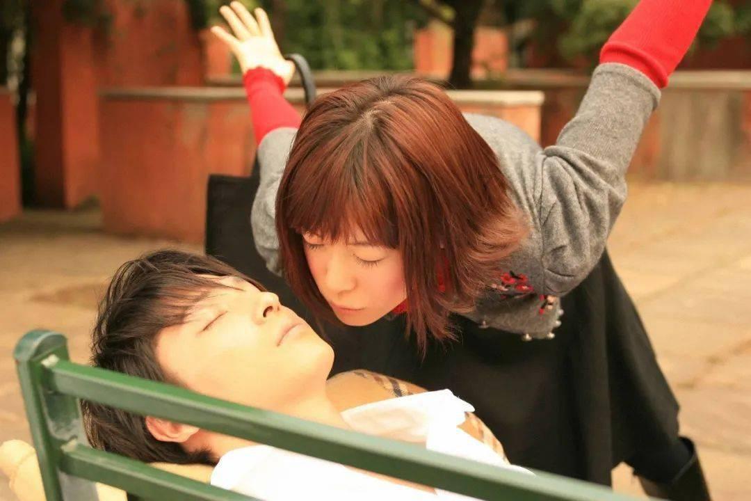探索某某宗女修修炼手札默契知识的精彩世界!